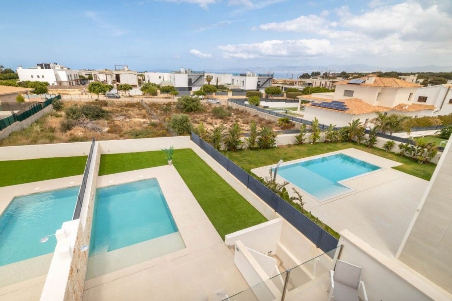 Casa de alto standing con garaje, piscina y jardín en Puig de Ros