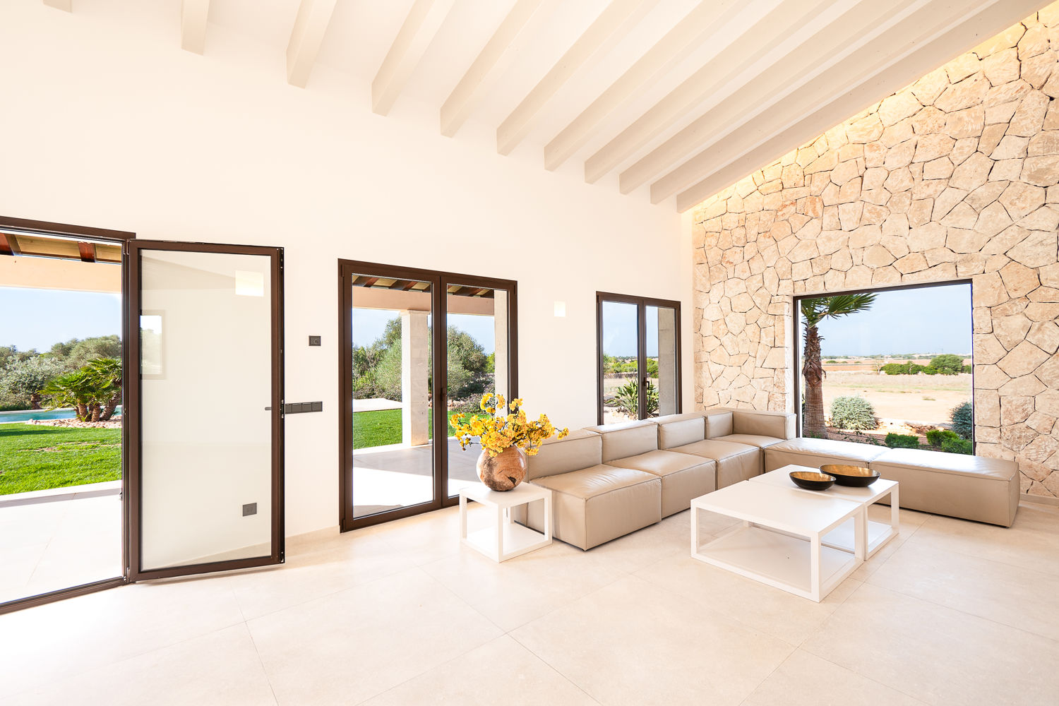 Neubau-Finca mit mediterranem Flair in Ses Salines