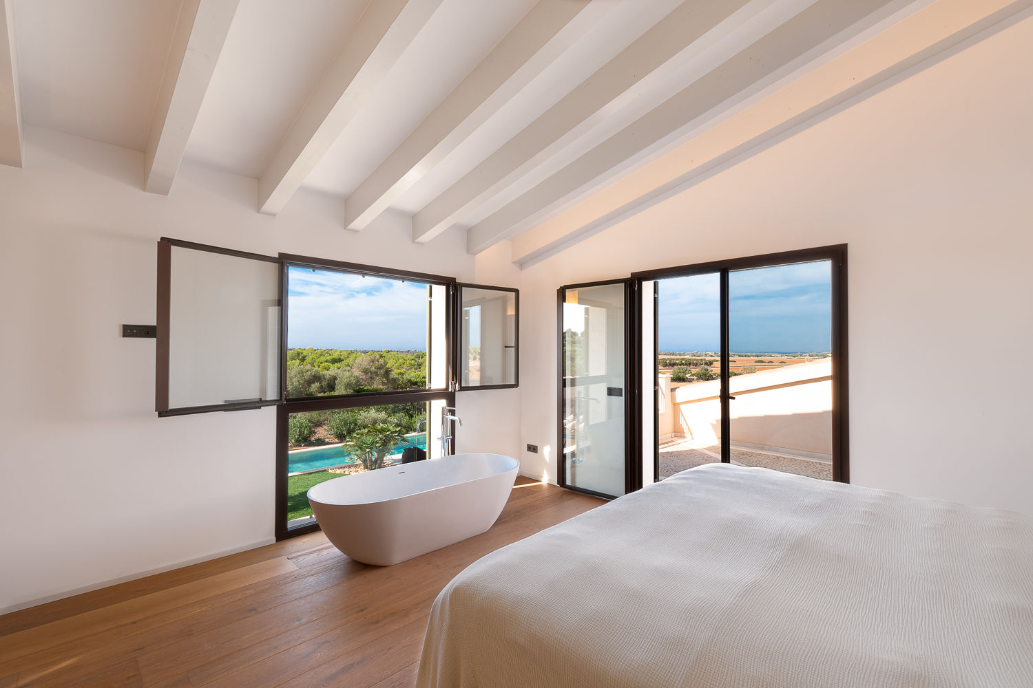 Neubau-Finca mit mediterranem Flair in Ses Salines