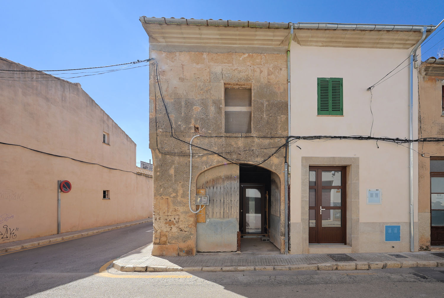 Renovierungsbedürftiges Stadthaus mit Lizenz in Llucmajor