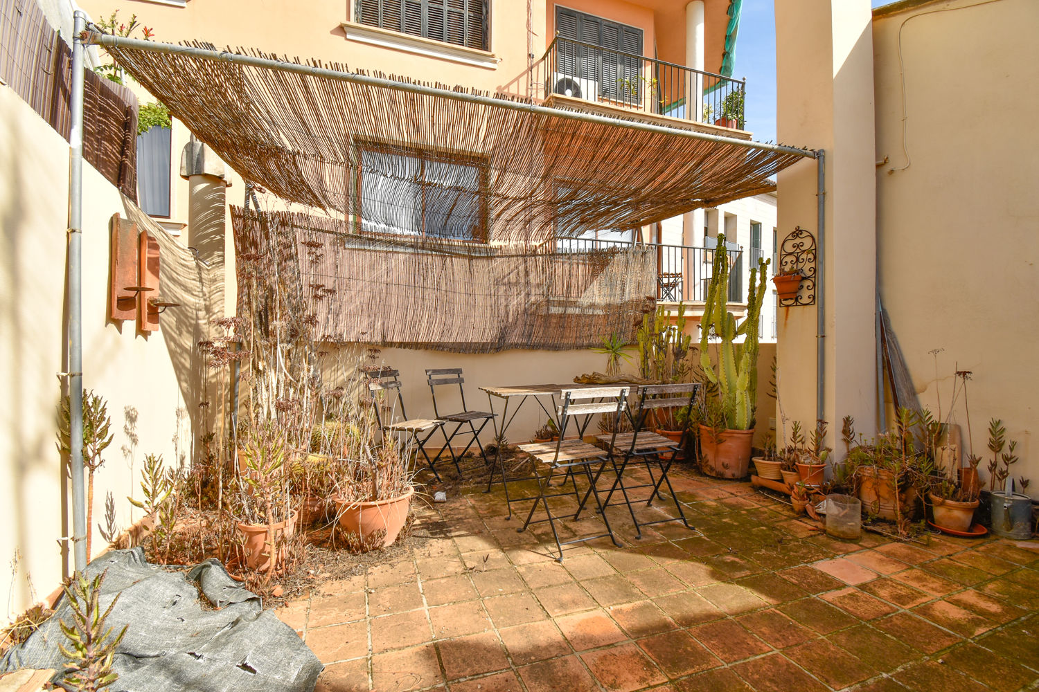 Townhouse in need of renovation in the heart of Palma