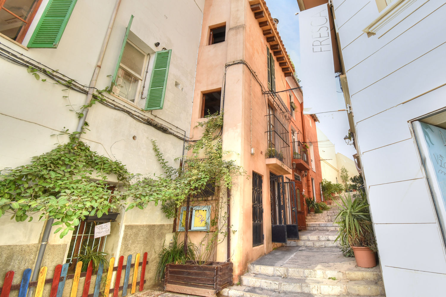 Townhouse in need of renovation in the heart of Palma