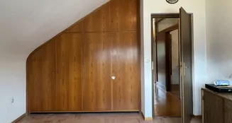 von_poll_real_estate_property_25151019_image_26