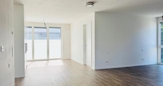 von_poll_real_estate_property_25151015_image_0