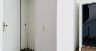 von_poll_real_estate_property_25151015_image_5
