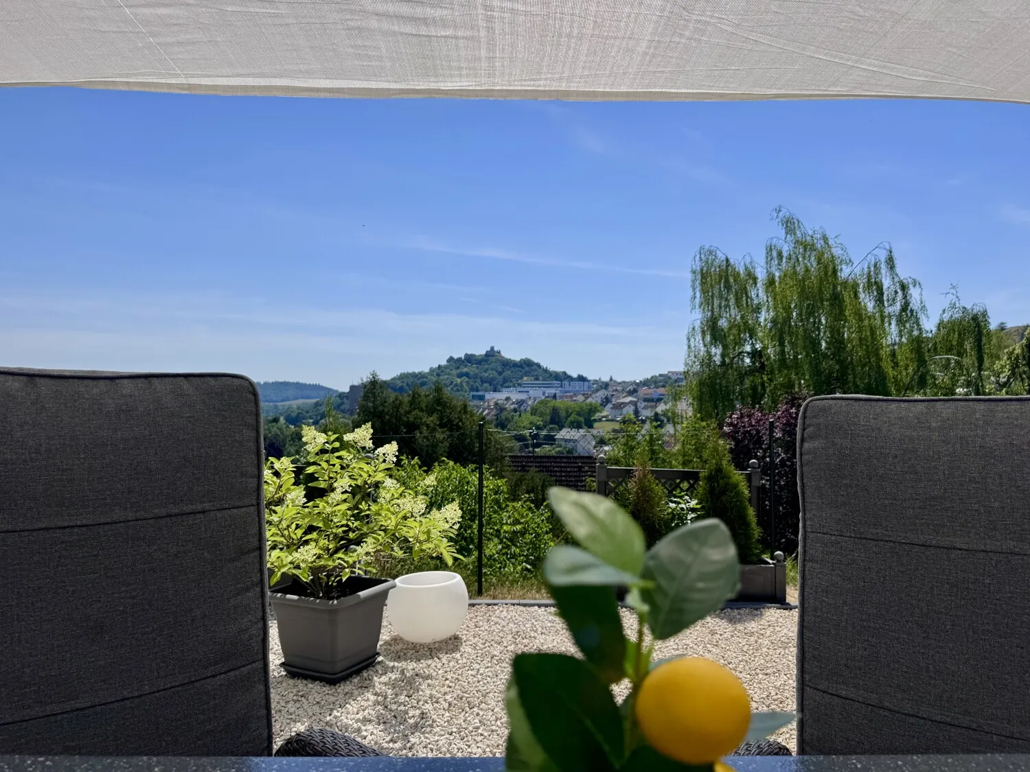 Ein Anwesen mit Charakter und besonderer Aussichtslage - ehemaliges Unternehmerhaus