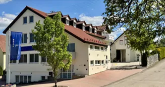 von_poll_real_estate_property_24151006_image_0