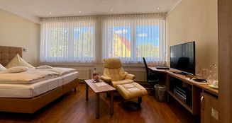von_poll_real_estate_property_24151006_image_14