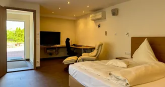 von_poll_real_estate_property_24151006_image_16