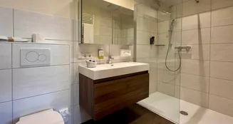 von_poll_real_estate_property_24151006_image_19