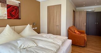 von_poll_real_estate_property_24151006_image_27