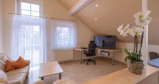 von_poll_real_estate_property_24151006_image_12