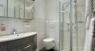 von_poll_real_estate_property_24151006_image_15