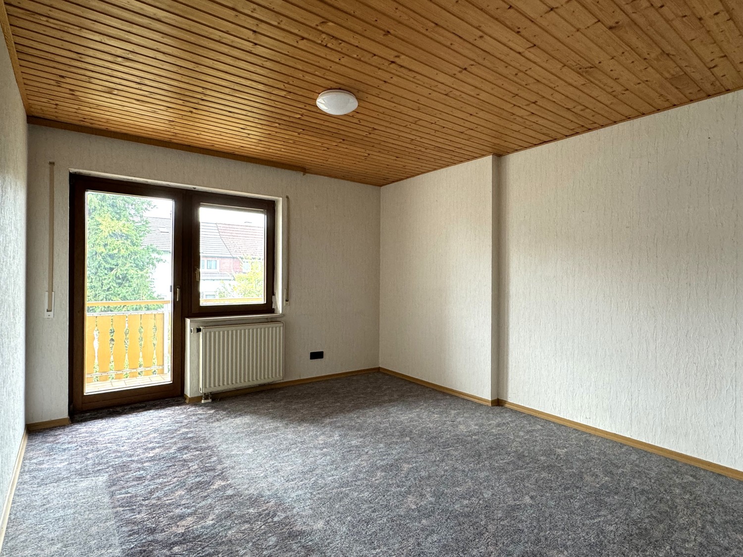 Schlafzimmer mit Loggia