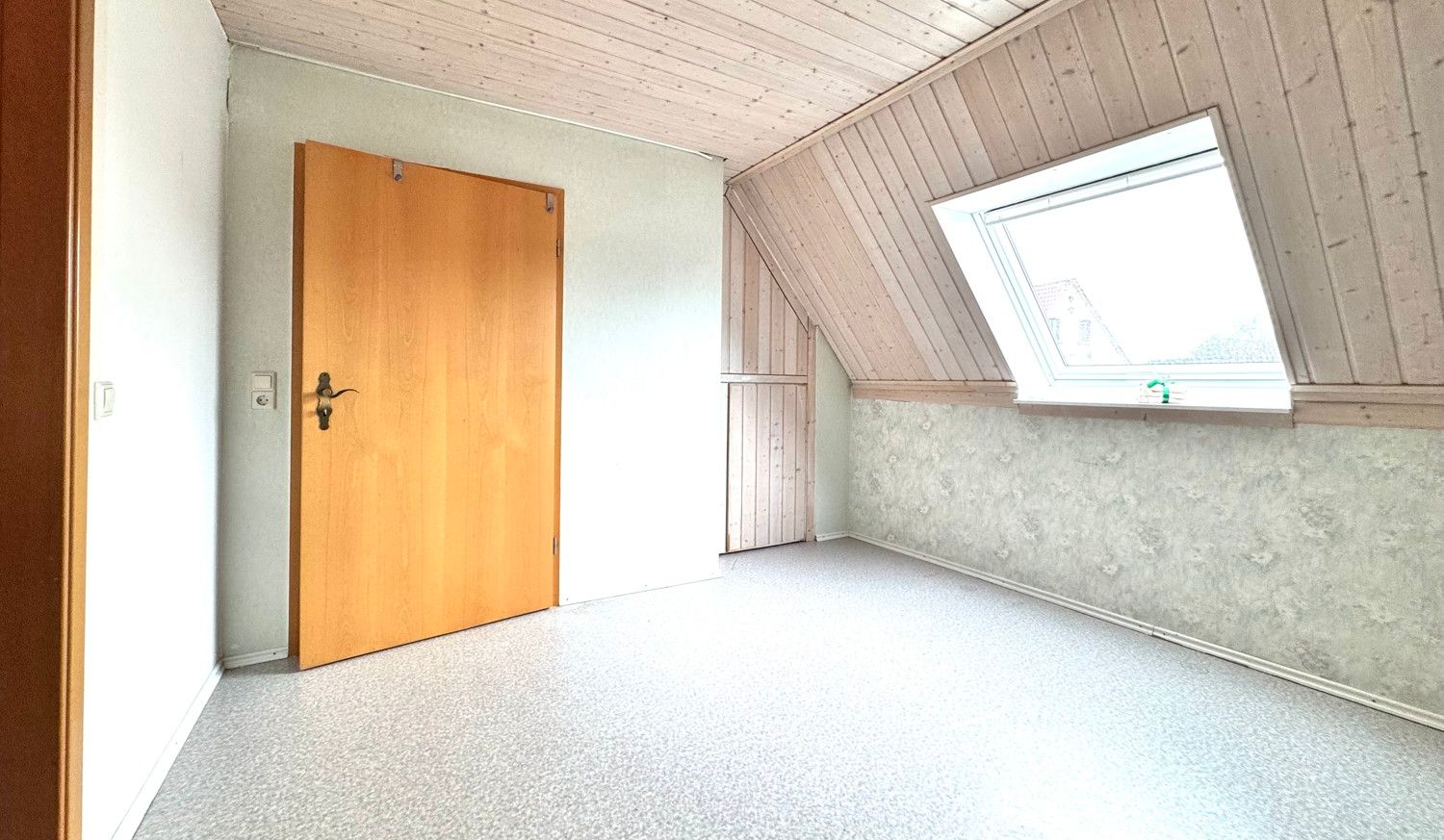 DG II Zimmer 1