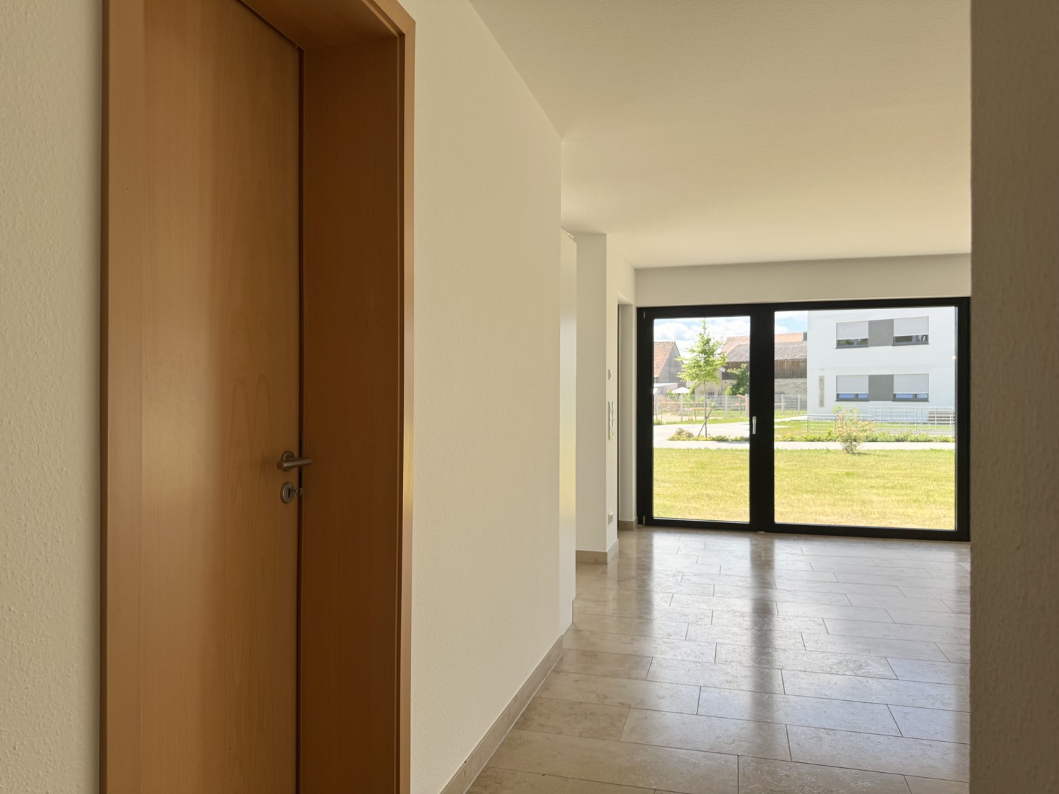3-Zimmerwohnung im Erdgeschoss mit Terrasse und Tiefgarage, Aalen - Waldhausen