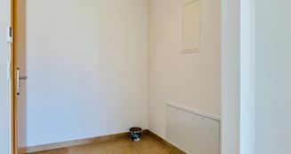 von_poll_real_estate_property_25151009_image_25