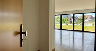 von_poll_real_estate_property_25151009_image_3