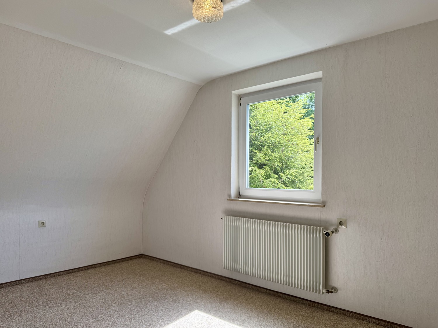 Traumhaus zu modernisieren, für 1 bis 2 Familien im Hüttfeld, Aalen