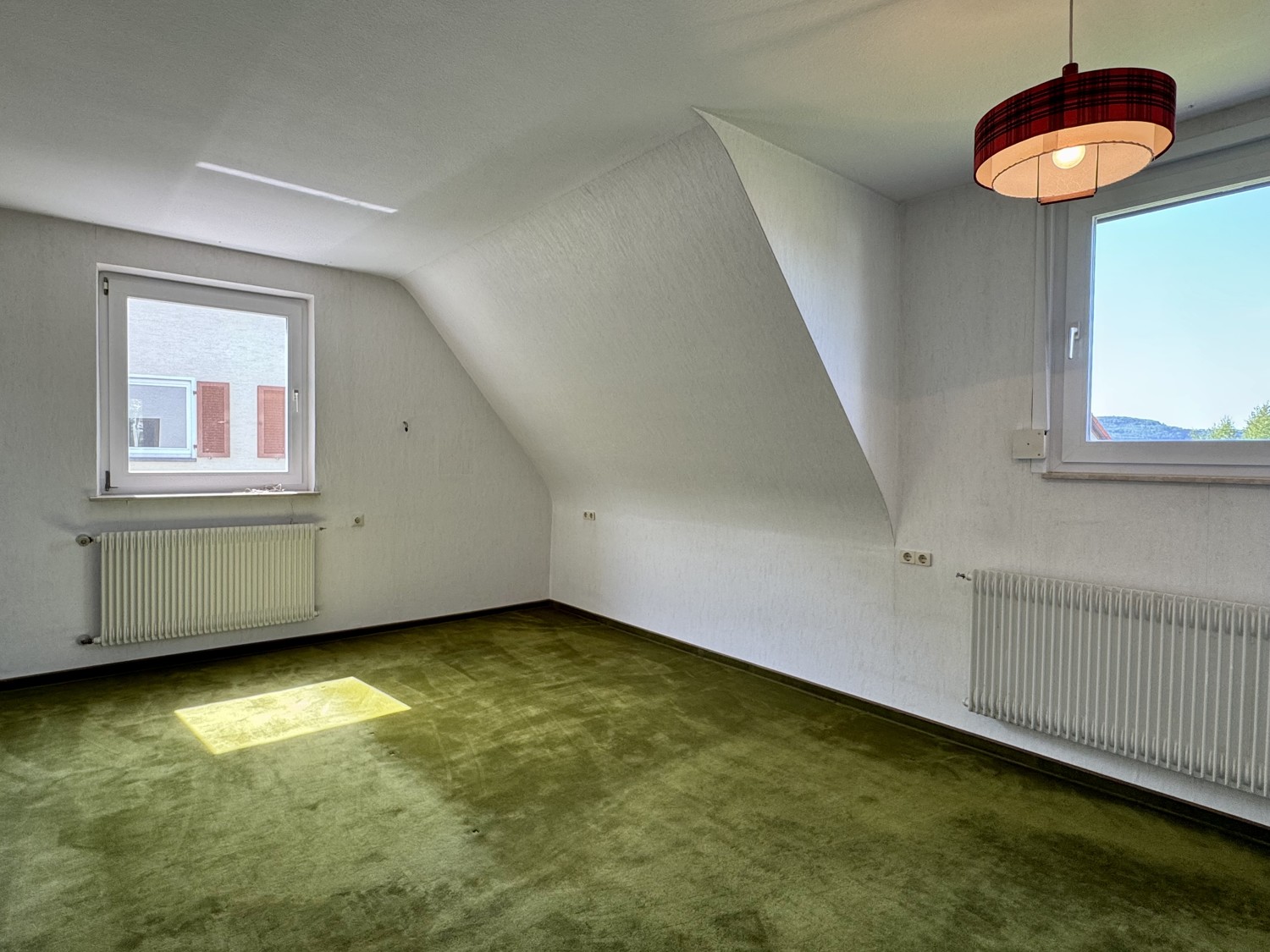 Traumhaus zu modernisieren, für 1 bis 2 Familien im Hüttfeld, Aalen