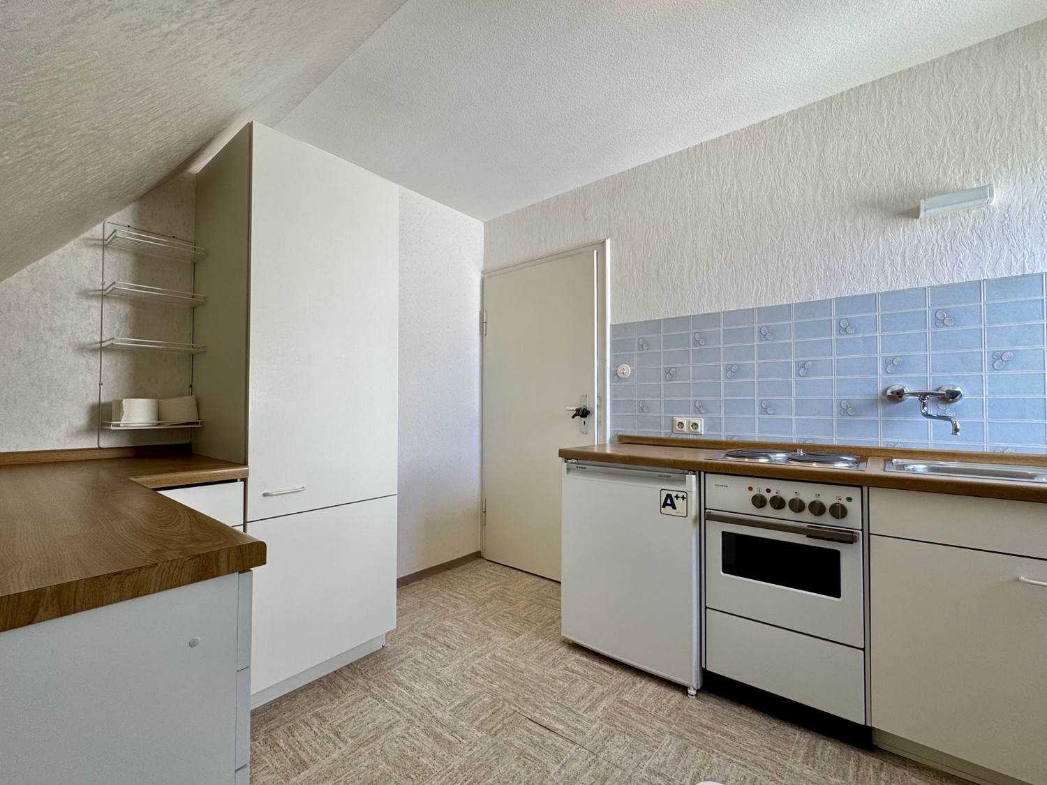Traumhaus zu modernisieren, für 1 bis 2 Familien im Hüttfeld, Aalen