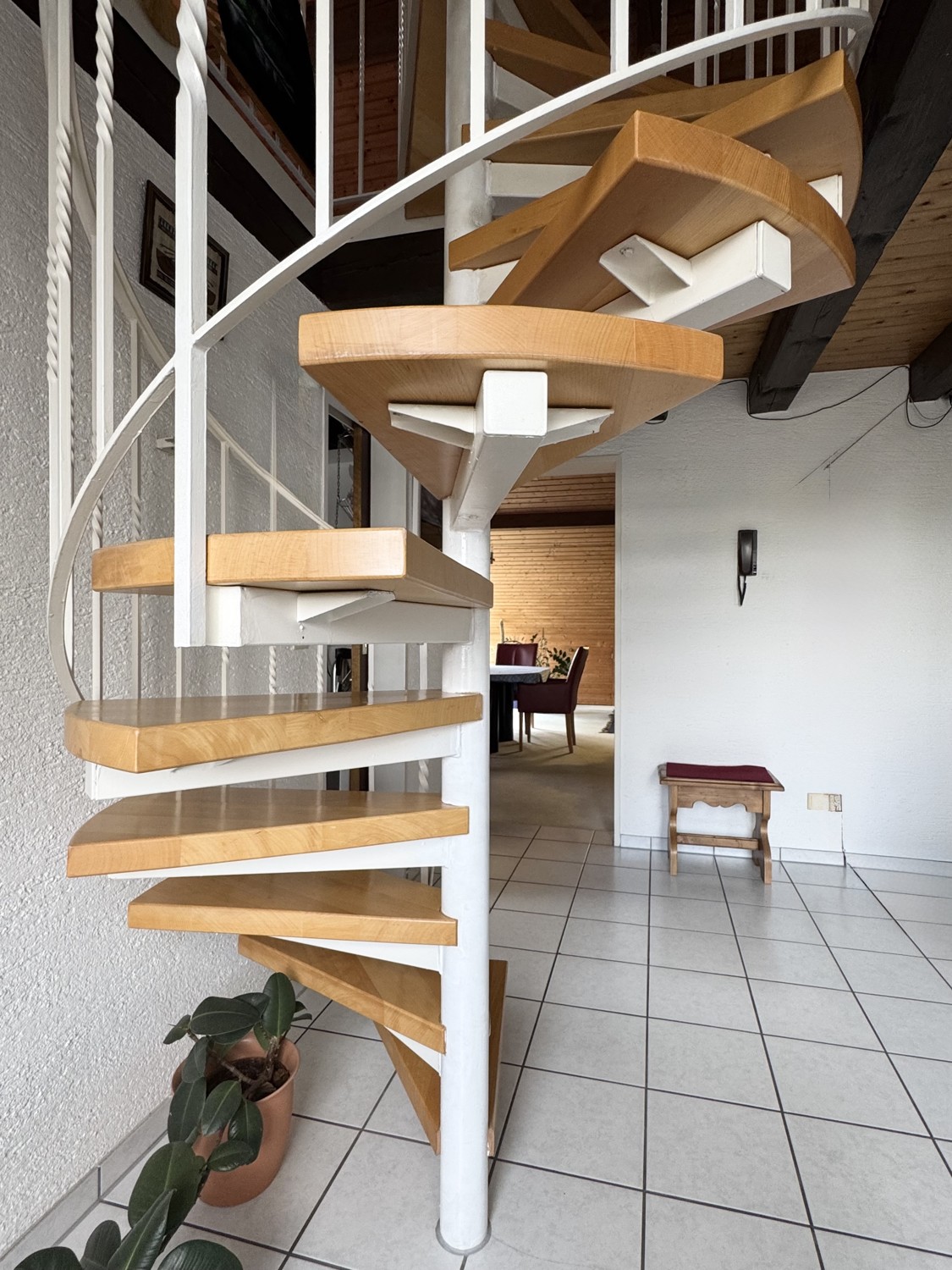 Treppe erschließt Dachspitz