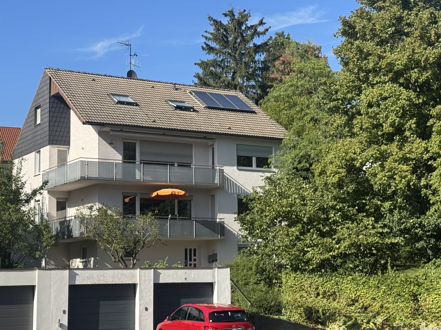 Mehrfamilienhaus mit 3 Wohneinheiten, zentrumsnah, Aalen/Hüttfeld