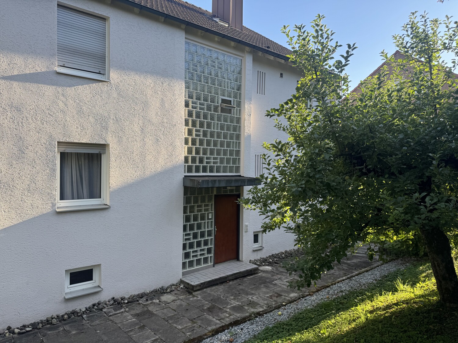 Mehrfamilienhaus mit 3 Wohneinheiten, zentrumsnah, Aalen/Hüttfeld