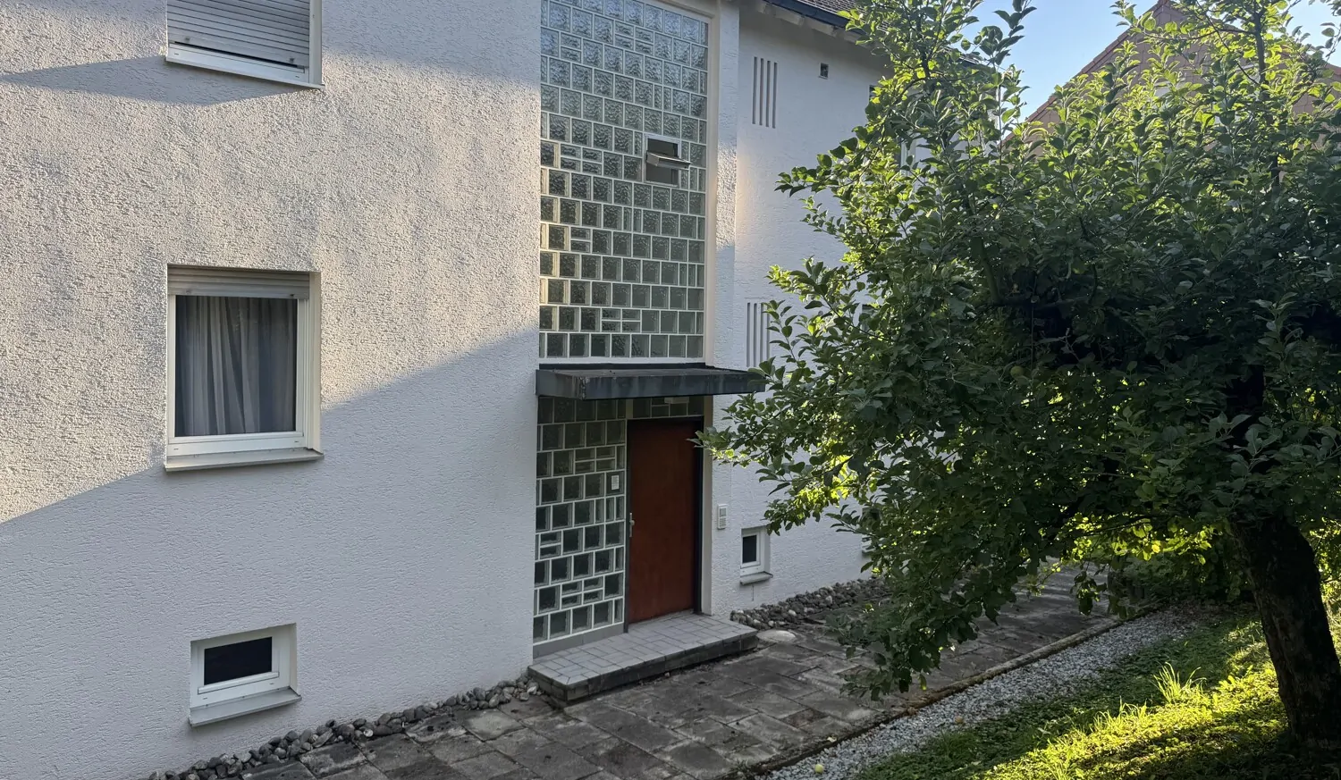 Mehrfamilienhaus mit 3 Wohneinheiten, zentrumsnah, Aalen/Hüttfeld