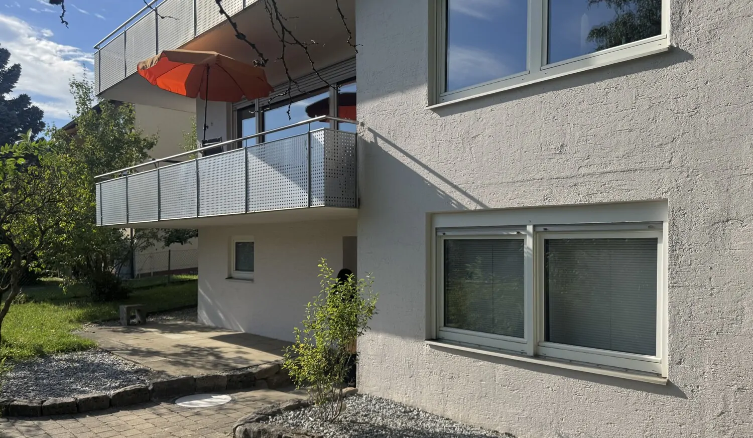 Mehrfamilienhaus mit 3 Wohneinheiten, zentrumsnah, Aalen/Hüttfeld