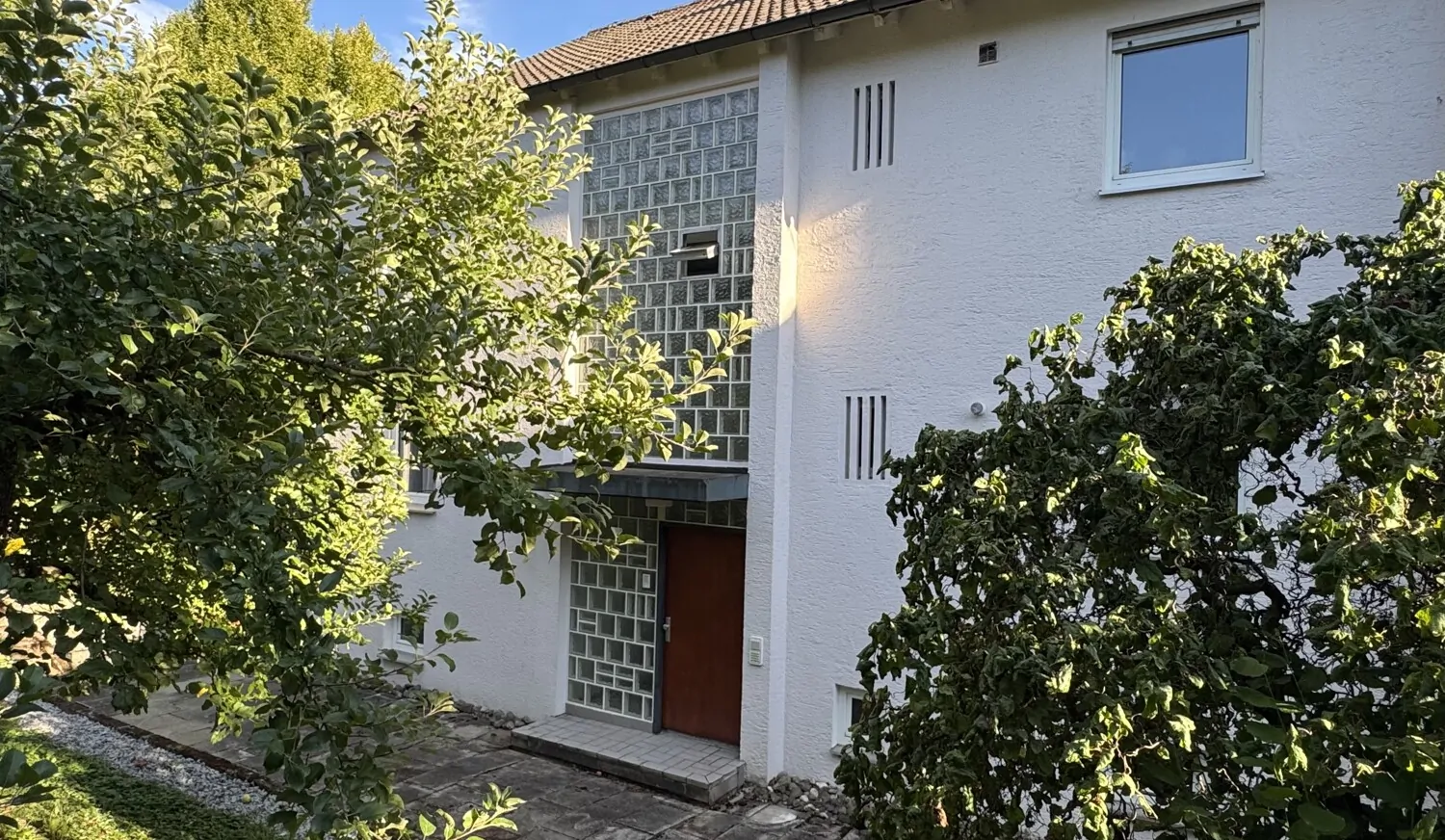 Mehrfamilienhaus mit 3 Wohneinheiten, zentrumsnah, Aalen/Hüttfeld