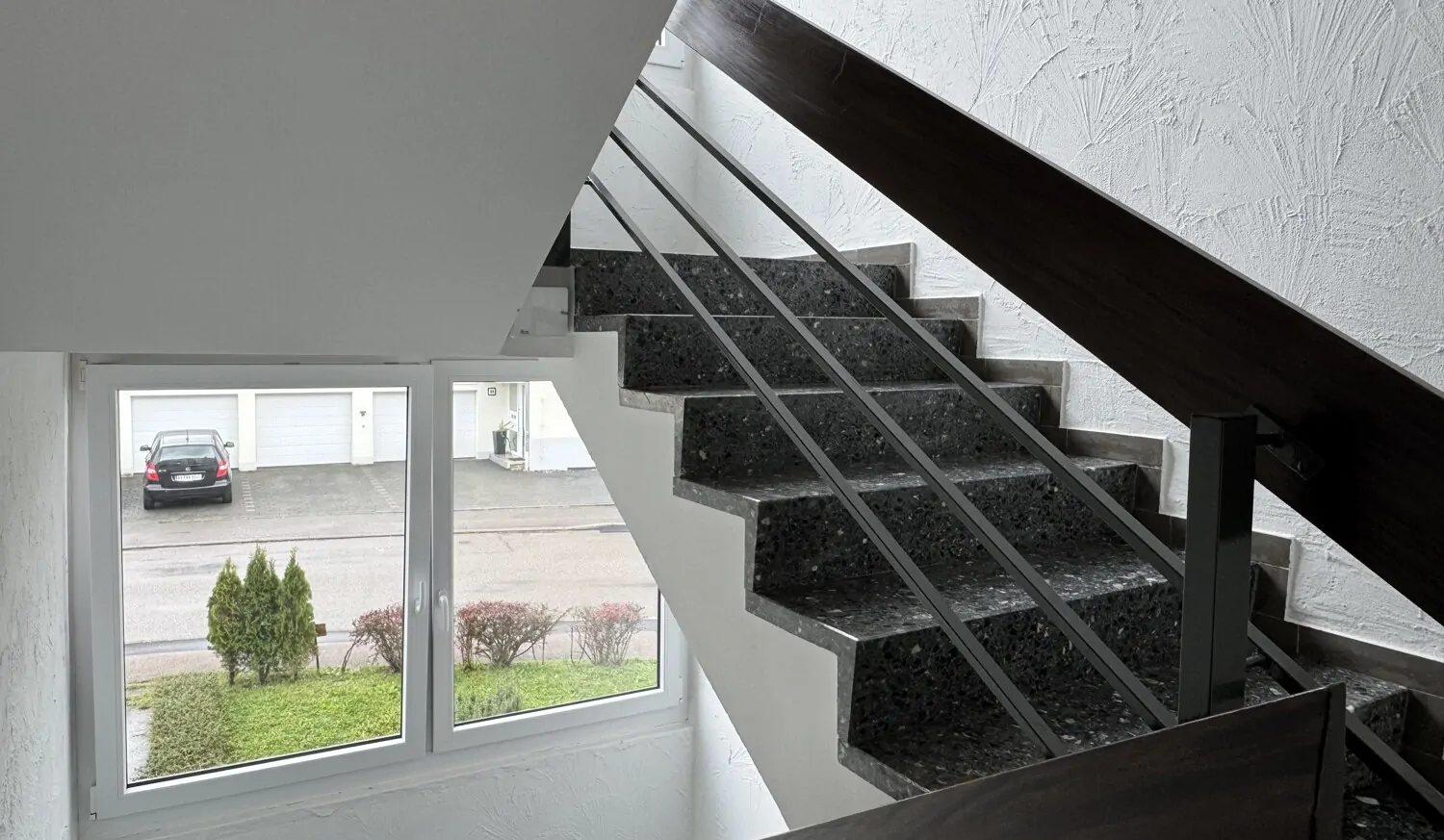 ruhig gelegene, vermietete 2,5 - Zimmer - Wohnung in AA/Hofherrnweiler zu verkaufen