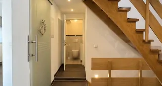 von_poll_real_estate_property_25151026_image_18