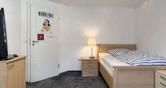 von_poll_real_estate_property_25151026_image_20