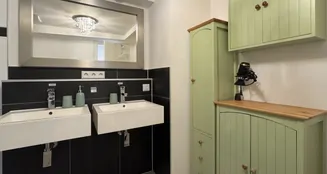 von_poll_real_estate_property_25151026_image_23