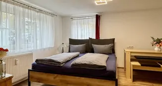 von_poll_real_estate_property_25151026_image_2