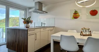 von_poll_real_estate_property_25151026_image_11