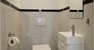 von_poll_real_estate_property_25151026_image_26