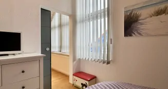 von_poll_real_estate_property_25151032_image_17