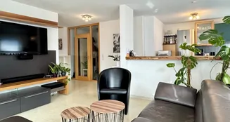 von_poll_real_estate_property_25151032_image_7