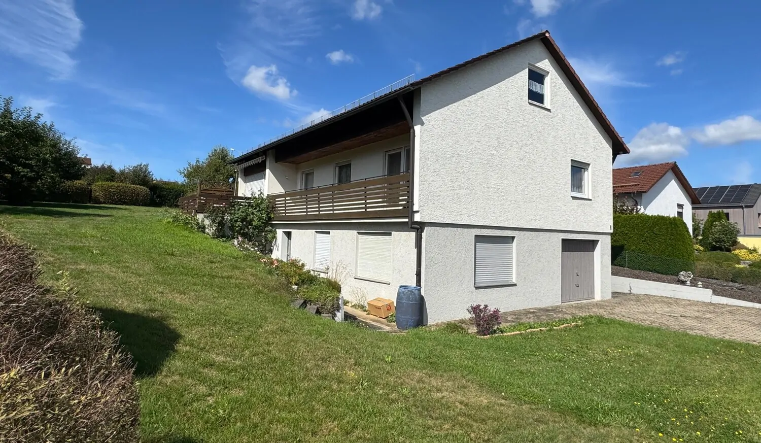 DEA78697-C3FB-4B7E-A301-389259DE5A4E