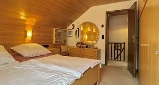 von_poll_real_estate_property_25151034_image_15