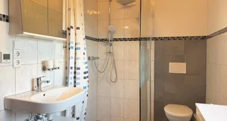 von_poll_real_estate_property_25151028_image_14