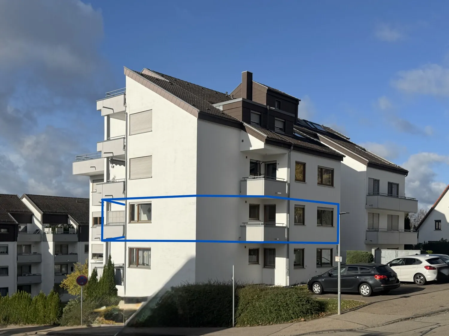 Helle 3,5-Zimmer-Wohnung mit 2 Balkonen, TG-Stellplatz und Fahrstuhl