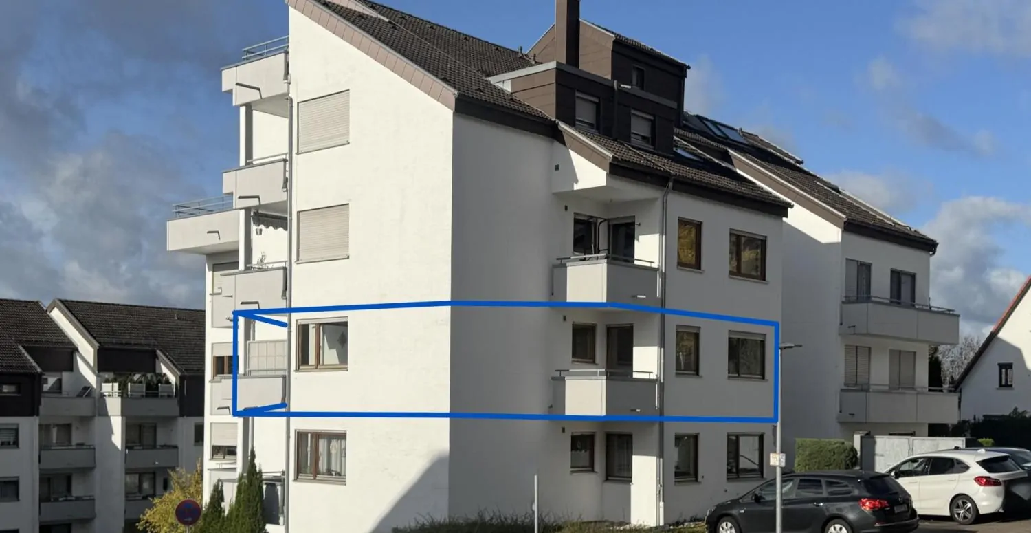 Helle 3,5-Zimmer-Wohnung mit 2 Balkonen, TG-Stellplatz und Fahrstuhl