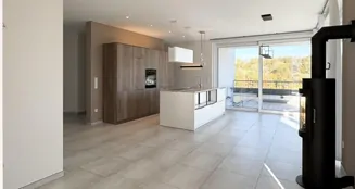 von_poll_real_estate_property_25151031_image_0