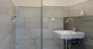 von_poll_real_estate_property_25151031_image_12