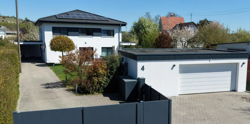 von Poll Immobilien GmbH