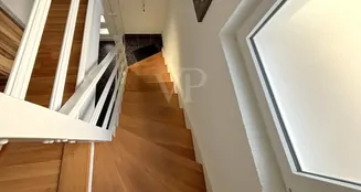 von_poll_real_estate_property_25152016_image_11