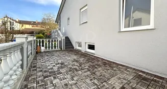 von_poll_real_estate_property_25152016_image_16